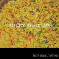 Arroz frito con curry